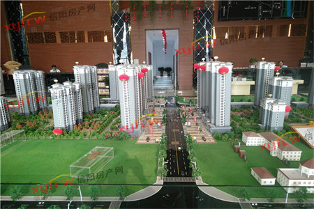 朝阳市场东龙磐公寓2室2厅1卫赠送大储藏室阁楼